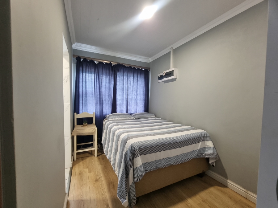 6 Bedroom Property for Sale in Dana Bay Western Cape